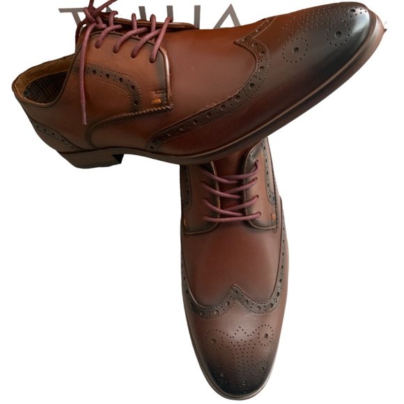 TALLIA Vitale Leather Wingtip Derby size: 9.5M - Picture 1 of 10